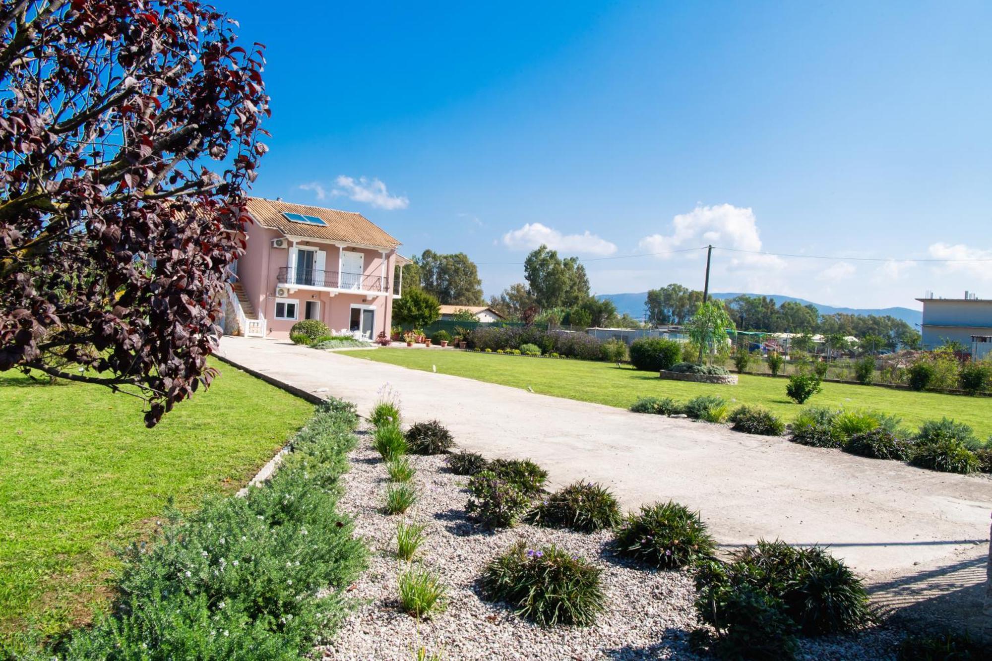 Ruellia Luxury Apartments Kalligoni Dış mekan fotoğraf